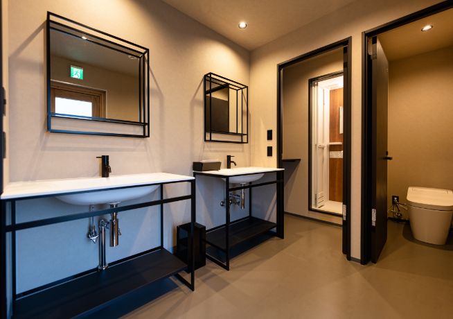 TINY HOTEL